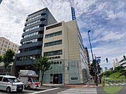 医療法人萬田記念病院 304m