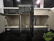 キッチン下の棚を開けてみました！食品ストック等をしまえます。