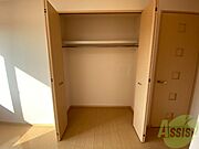 寝室の収納です。部屋がすっきり片付きます。