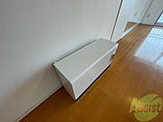 電気暖房です。冬場の寒い日でも安心ですね～
