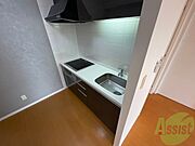 IHシステムキッチンです。お手入れも楽々ですね。