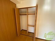 寝室の収納です。部屋がすっきり片付きます。