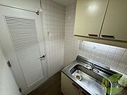 こちらに冷蔵庫を置けます。調理時の動線もばっちり効率的。