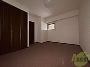 寝室です。部屋をどう使うかはあなた次第です！