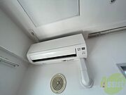 オール電化物件ですのでこちらに電気温水器があります。