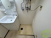 もちろん洗濯機置場は室内にあるので、いつでも洗濯できますよ～