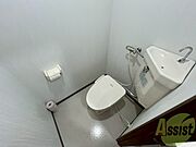 トイレです。ウォシュレット付を探している方、おすすめです。
