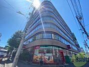 まいばすけっと南1条西10丁目店 54m