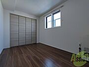 広々していて使いやすい洋室になっていました！