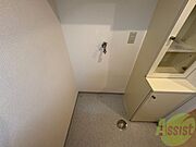 洗濯機はこちらの専用スペースに置けます！