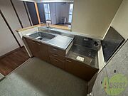 キッチンは調理スペースもあり料理がはかどりそうです。