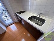 キッチンは調理スペースもあり料理がはかどりそうです。