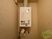 給湯器は簡単操作で温度調整ができますよ。