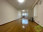 広々していて使いやすい洋室になっていました！
