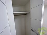 上のほうにはあまり使わないものをしまっておくと良さそう。
