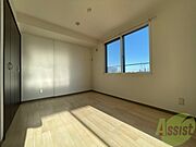 寝室です。部屋をどう使うかはあなた次第です！