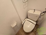 トイレです。ウォシュレット付を探している方、おすすめです！