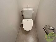 トイレです。ウォシュレット付を探している方、おすすめです。