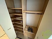 たくさん靴をしまえるシューズボックスになっていました！