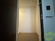 玄関です。ご覧の通り広々としていますね。