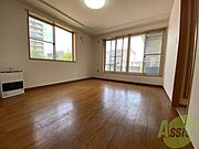 明るいお部屋は気持ちよく過ごせそうですね。