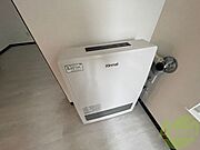 ガス暖房です。寒い冬もこれで乗り切りましょう！