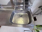 洗面台はありませんがこちらで洗顔などができます。