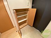 たくさん靴をしまえるシューズボックスになっていました！