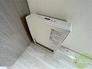 ガス暖房です。寒い冬もこれで乗り切りましょう！