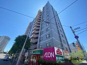 まいばすけっと南4条東4丁目店 108m