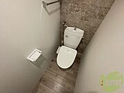 トイレです。ウォシュレット付を探している方、おすすめです！