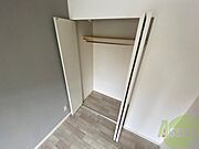 クローゼットは奥行きもあり、荷物が多い方でも安心です。