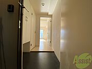 玄関から見た景色はこちらです。イメージできますか。