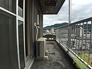 バルコニーは幅があり、広い印象を受けました。
