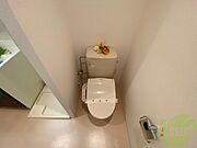 トイレです。ウォシュレット付を探している方、おすすめです。