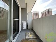 バルコニーは幅があり、広い印象を受けました。