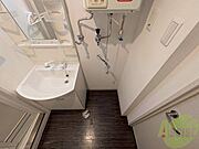 洗濯機はこちらの専用スペースに置けます！