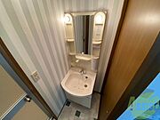 独立洗面台です。大きくてよいですね。シャンプーもできます！
