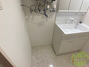 もちろん洗濯機置場は室内にあるので、いつでも洗濯できますよ～