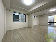 寝室を別角度から撮りました。どう家具を配置しますか？