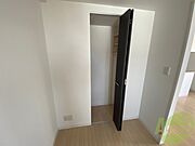 クローゼットがありました。お洋服や荷物はここへ