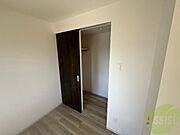 収納もバッチリあるのでお部屋が片付きますよ