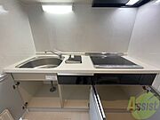 キッチン下の棚を開けてみました！食品ストック等をしまえます。