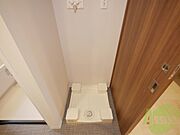 もちろん洗濯機置場は室内にあるので、いつでも洗濯できますよ～