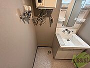 洗濯機はこちらの脱衣所に置くことができます！