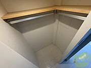 寝室の収納です。部屋がすっきり片付きます。