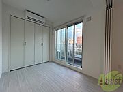 寝室です。部屋をどう使うかはあなた次第です！