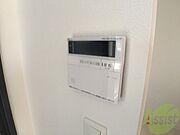 追い炊き機能付きでいつでも温かいお風呂に入れますね。