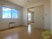 明るいお部屋は気持ちよく過ごせそうですね。