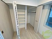 収納もバッチリあるのでお部屋が片付きますよ！